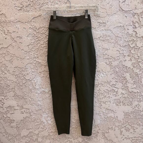 Bombshell Sportswear Forest Night Figure Butt Lift Leggings Size Small - Picture 1 of 4